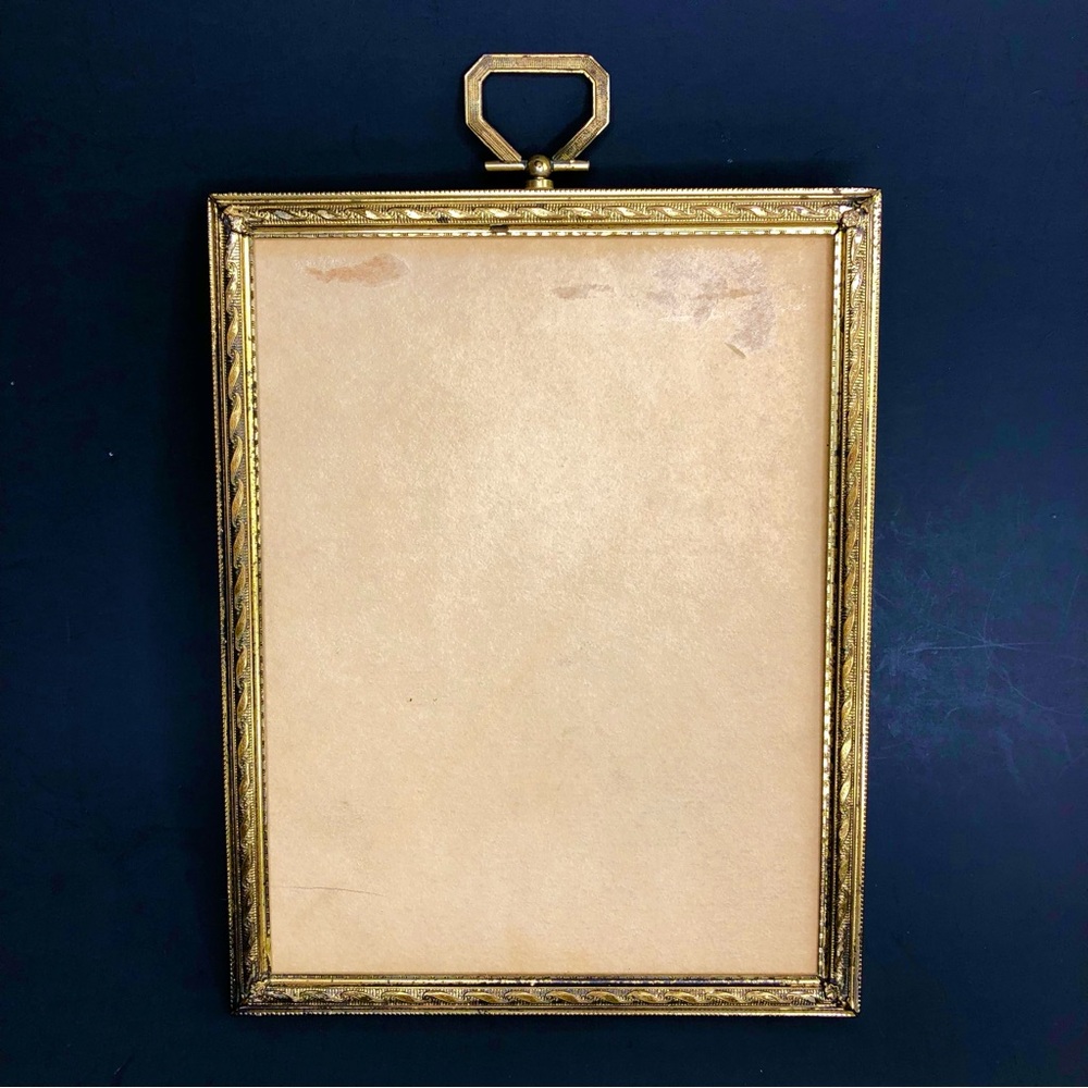 Antique Rustic Gold Metal Filigree Photo Picture Frame 7x9" Ornate Hook Hanging